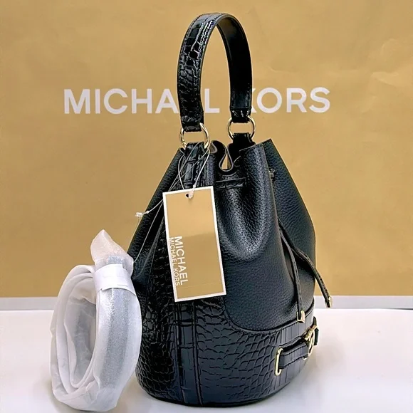 MICHAEL KORS 
Reed Medium Pebbled Leather Belted Bucket Messenger Satchel Crossb - Picture 3 of 15